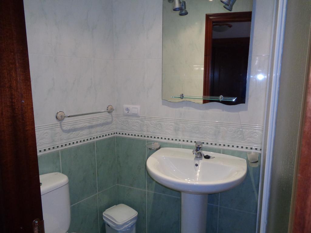 Apartamentos San Pelayo Onís 部屋 写真